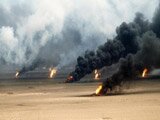داعش يحرق 5 آبار نفطية قرب مصفاة القيارة جنوب الموصل